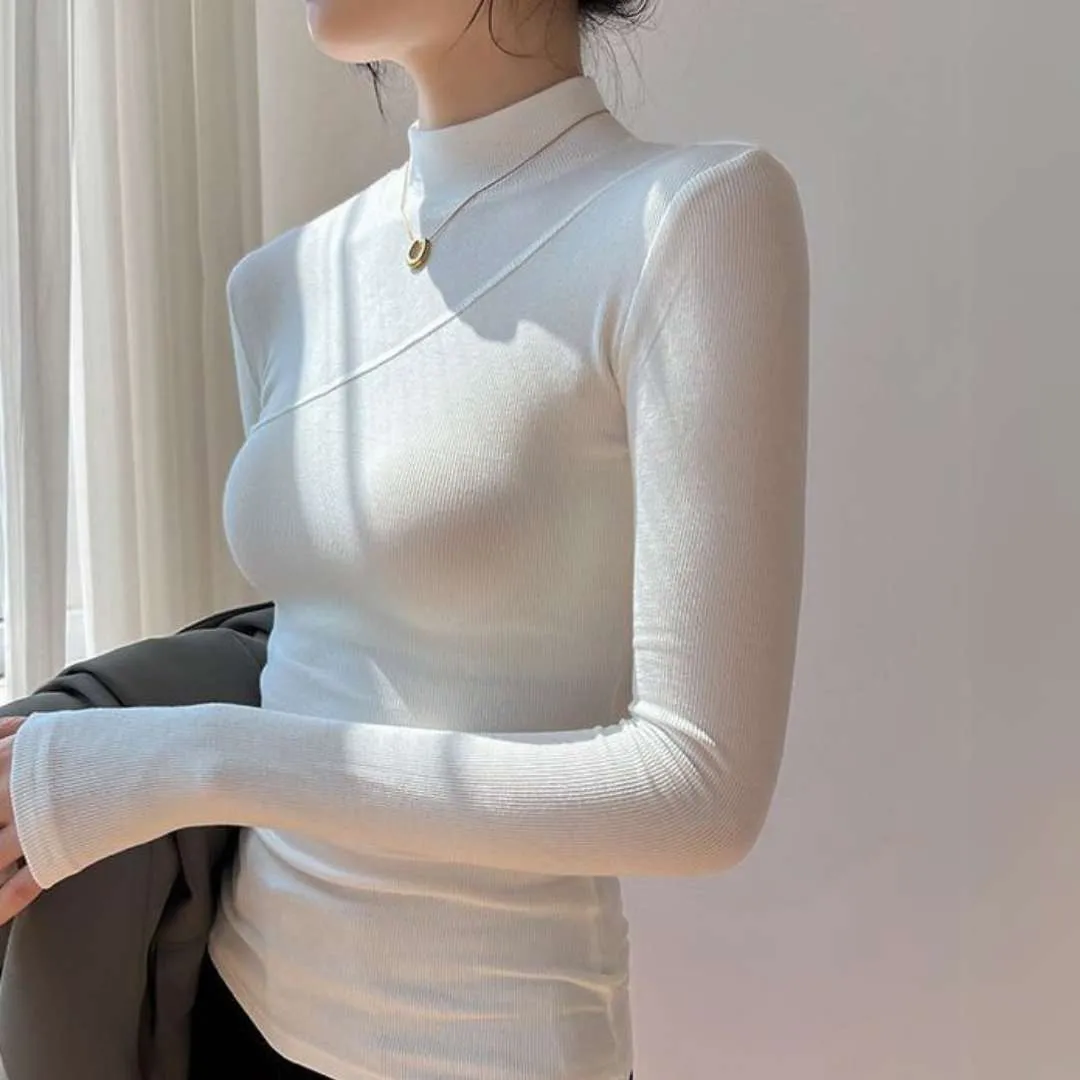 Eira™ | Minimalist Ribbed Turtleneck Top