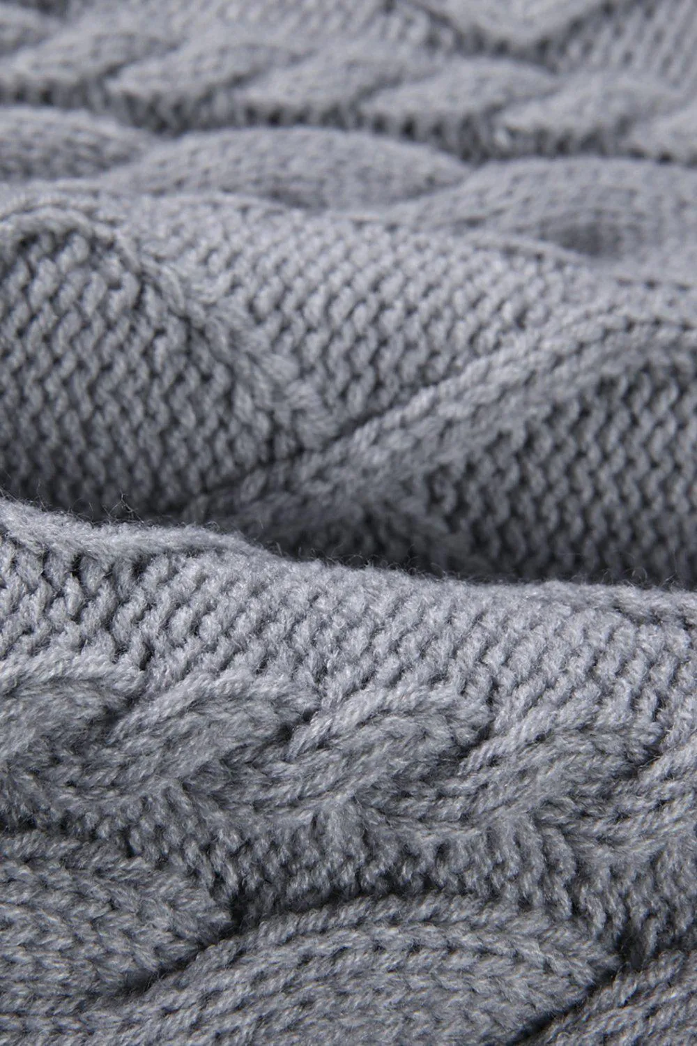 JUICY WOOL BLEND CABLE KNIT SWEATER - GREY