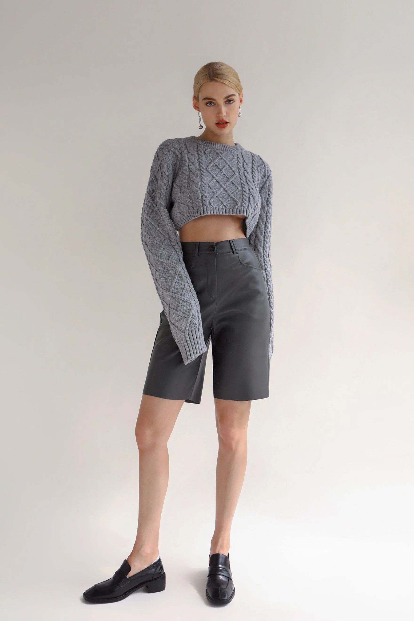 JUICY WOOL BLEND CABLE KNIT SWEATER - GREY