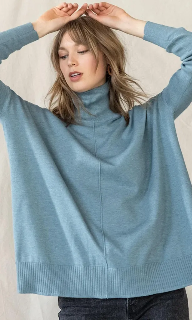 Oversized Turtleneck Sweater - Cascade