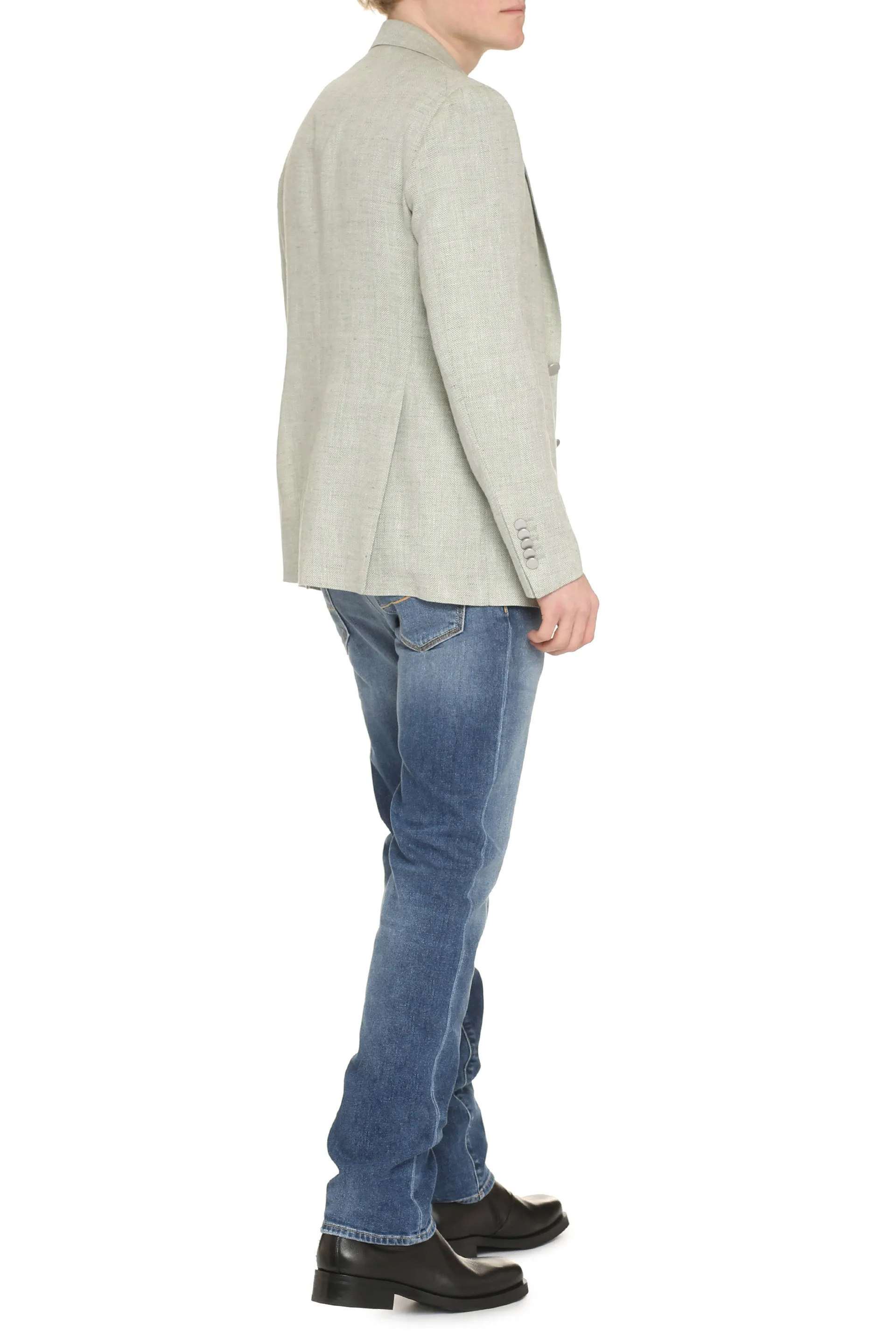 Single-breasted two-button jacket