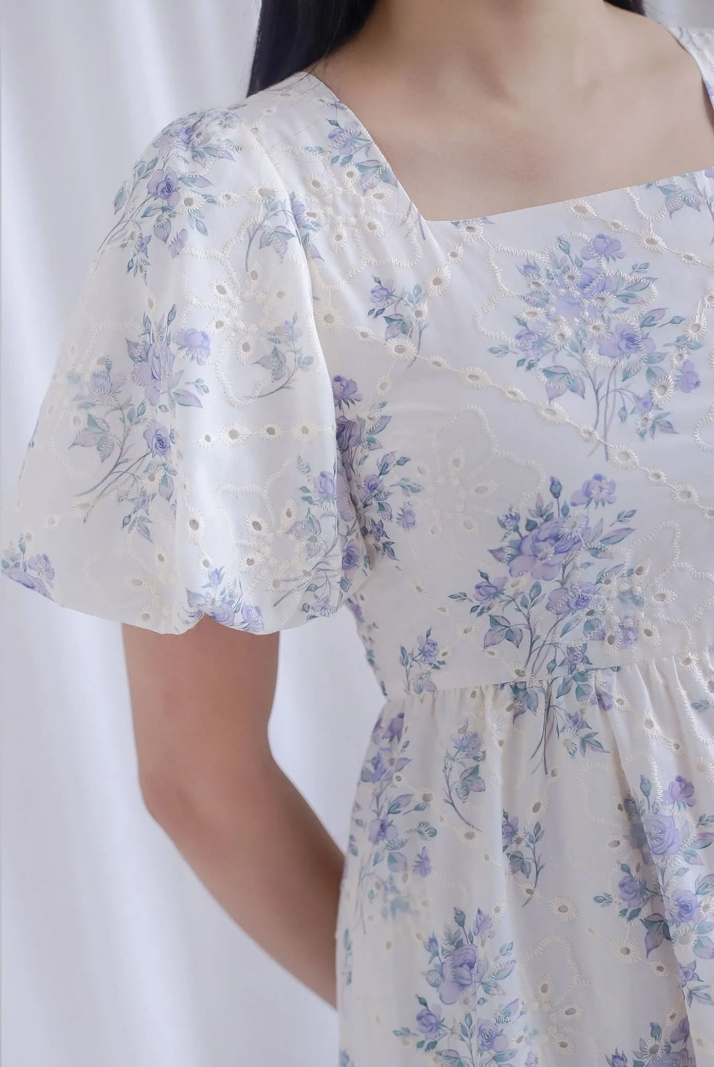 Talulla Floral Embro Puffy Sleeve Dress In Lilac Rose