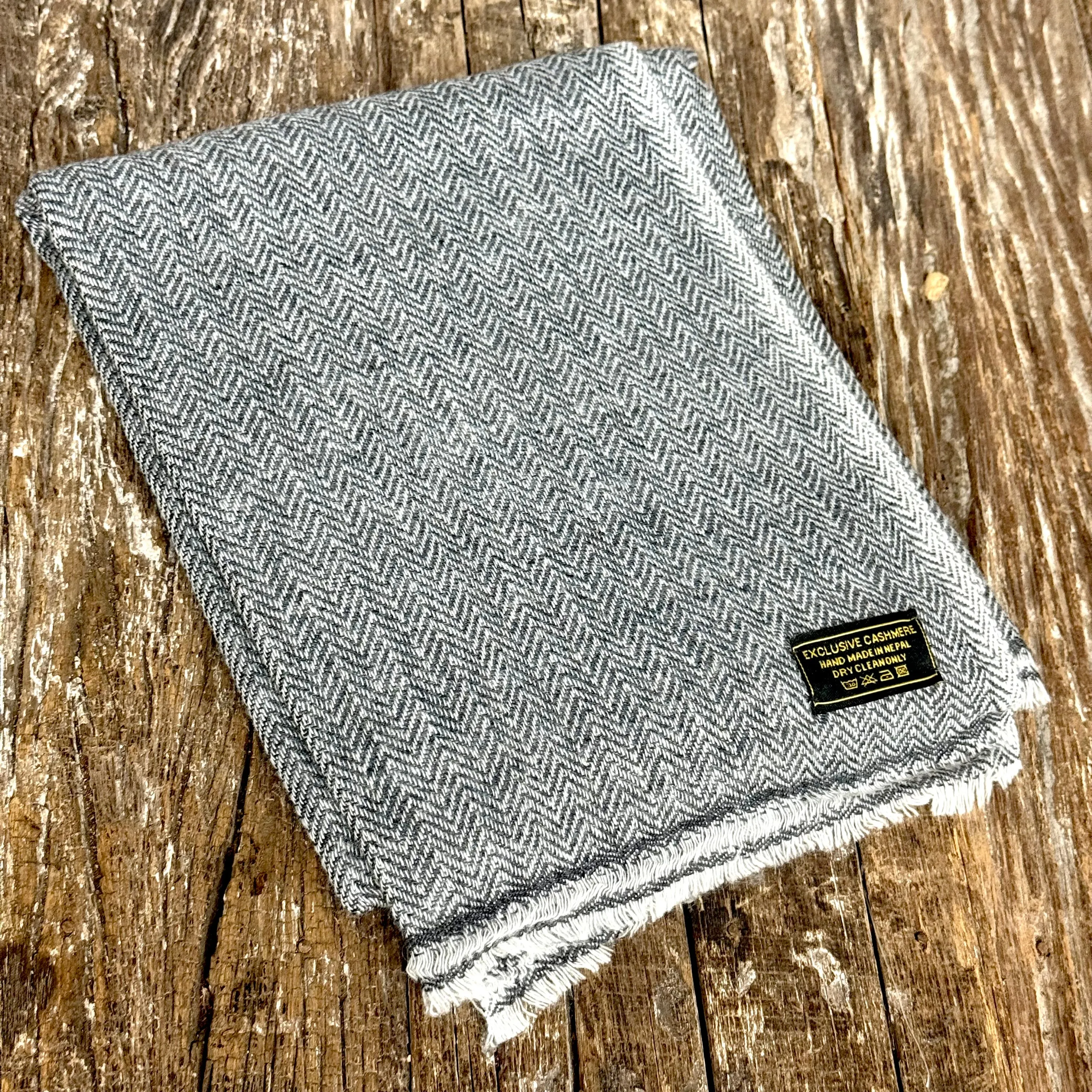 WOOL N CASHMERE BLEND 'CHARCOAL HERRINGBONE' SHAWL