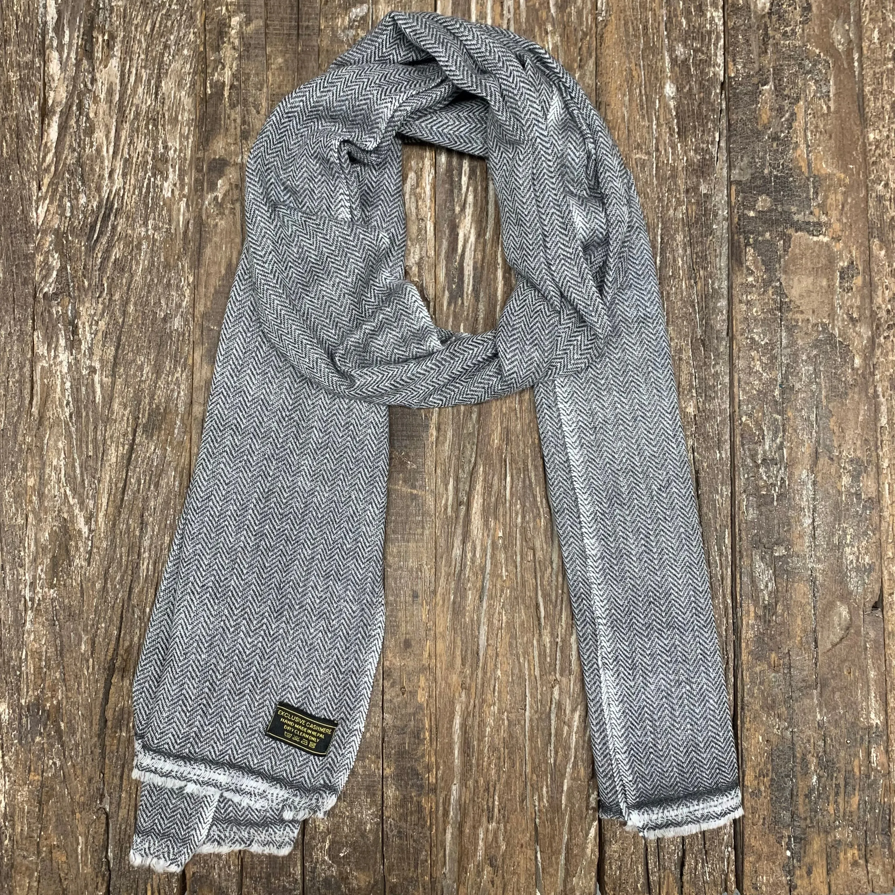 WOOL N CASHMERE BLEND 'CHARCOAL HERRINGBONE' SHAWL