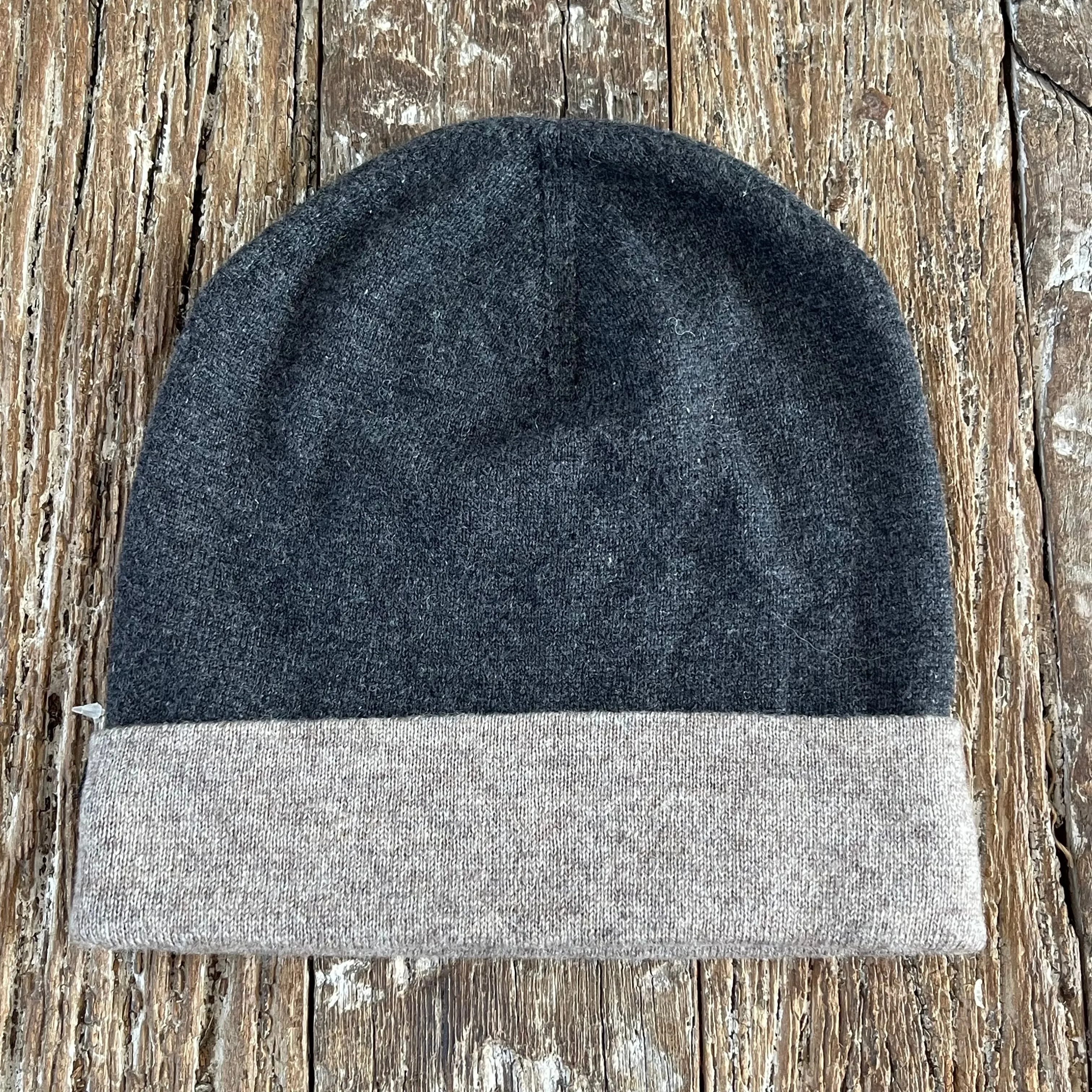 WOOL N CASHMERE BLEND DOUBLE SIDED BEANY