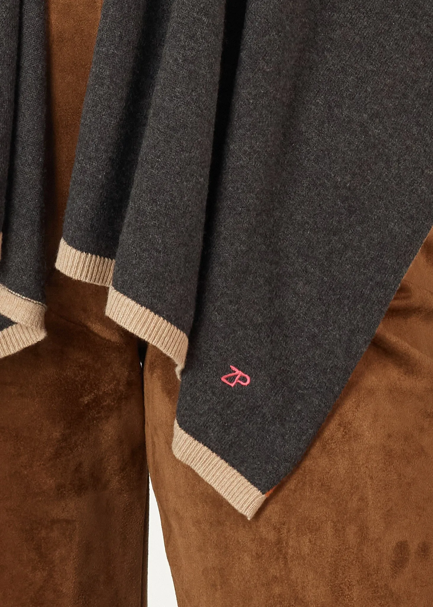 Z&P Poncho - LAST ONE - Bark - Size X/S